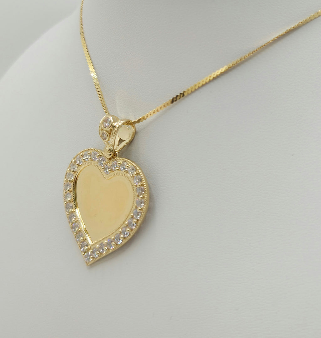 10KT CZ FRAME SMALL HEART MEMORIAL PENDANT Size 29.5mm X 29.5mm Weight 6GR