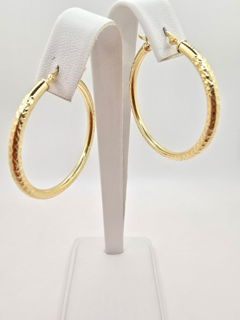 10KT DIAMOND CUT HOOPS EARRINGS  Size 4 3MM Weight 2.5GR