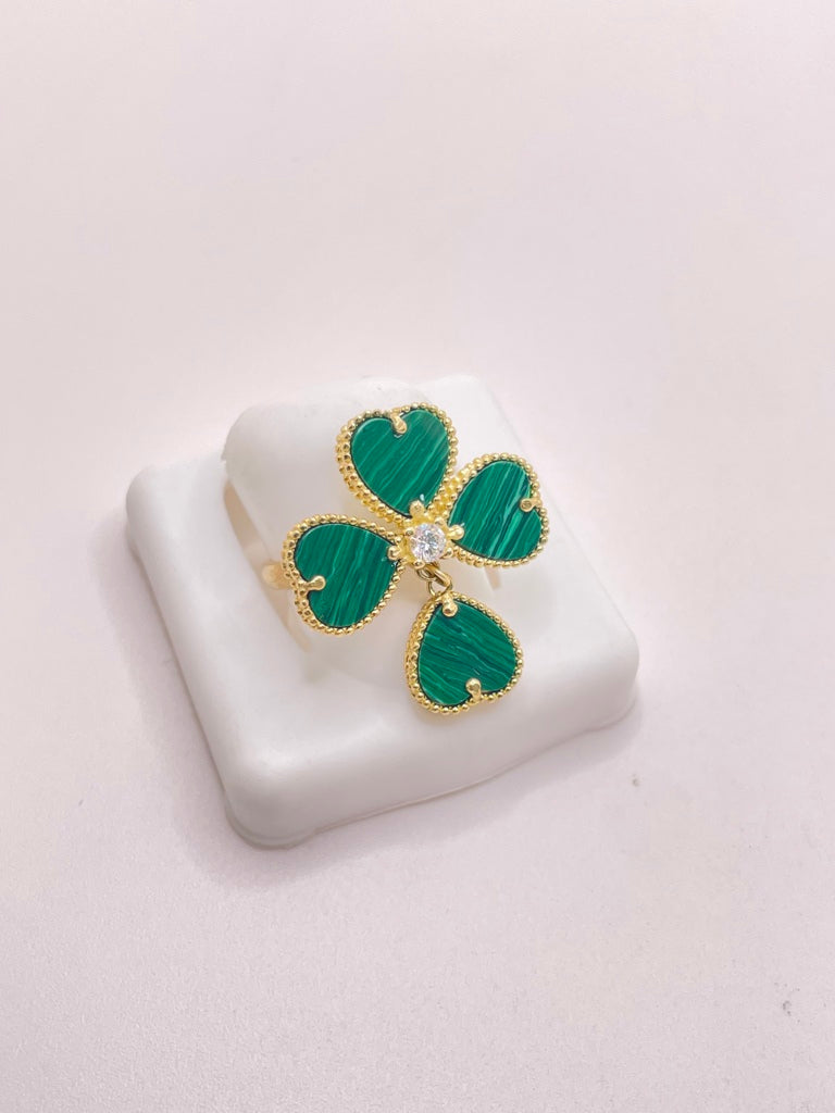 10KT FLOWER RING Size 7 Weigth 4.07GR