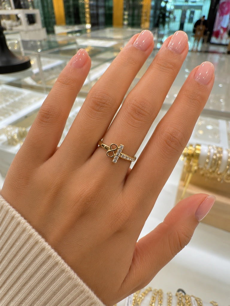 14K INFINITE RING Size 7.5