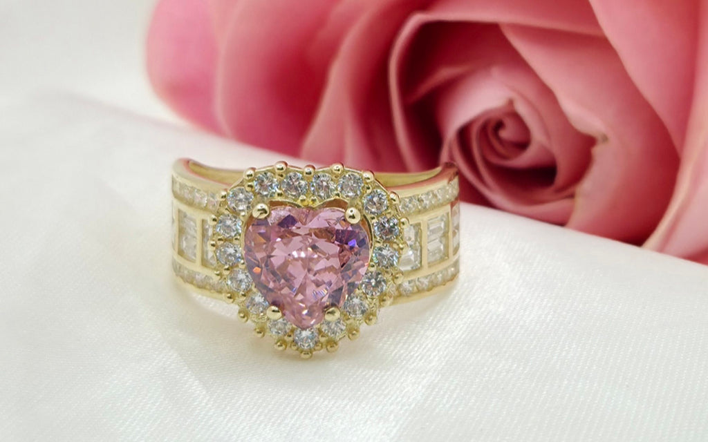 10KT STONE HEART WITH  CZ DETAIL RING Size 8 Weight 4.7GR