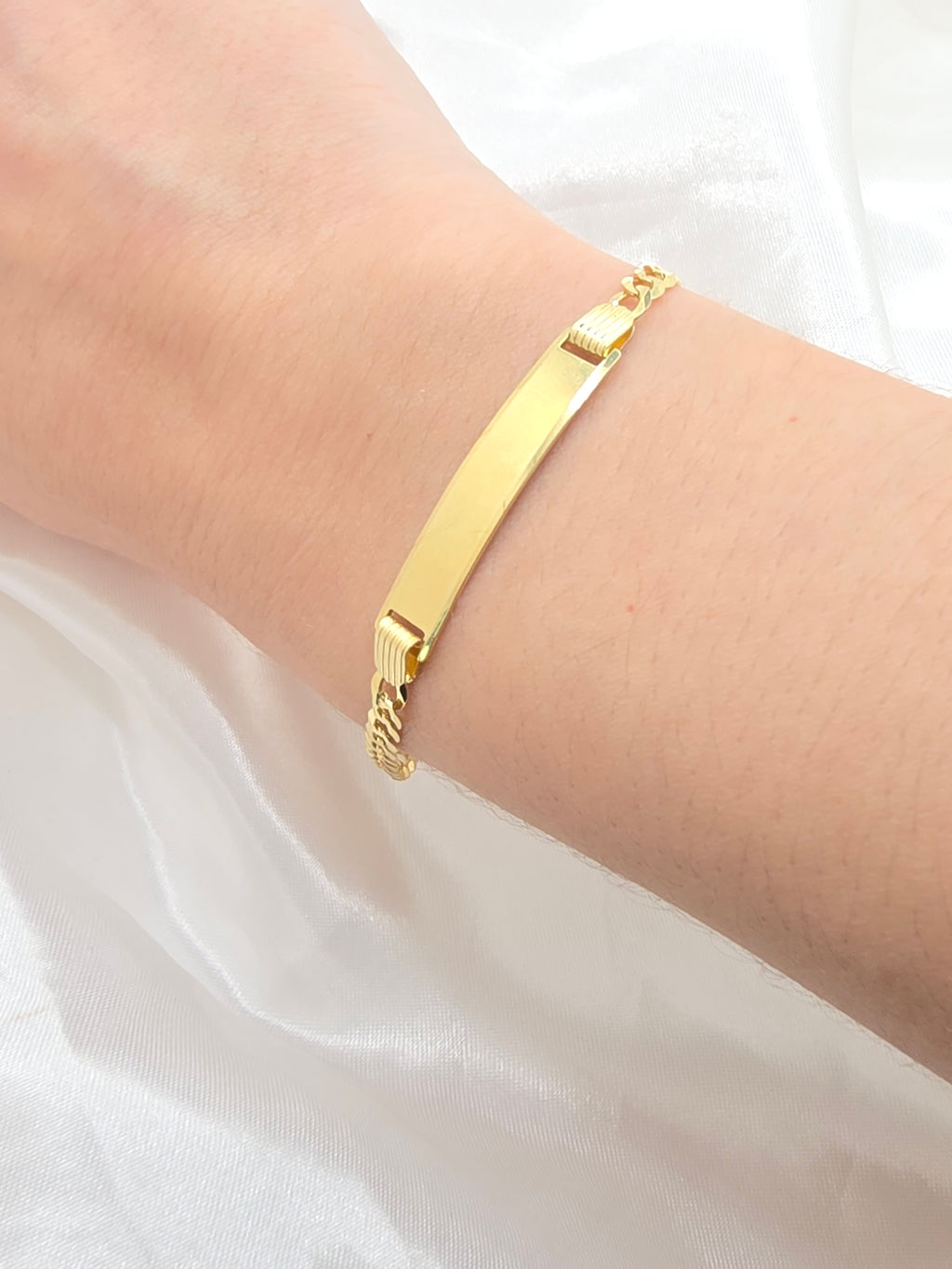 10KT CUBAN CURB FLAT BABY ID BRACELET Size 6INCH 4MM Weight 3.3GR