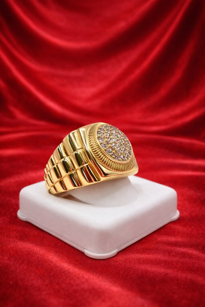 10KT ELEGANT ROUND CZ DETAIL MAN'S RING Size 11.5-12 Weigth 9.1GR