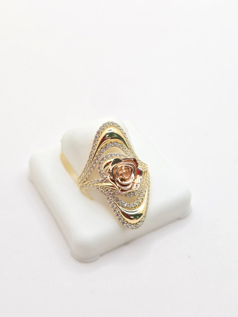 14KT DELICATE ASYMMETRIC ROSE RING WITH ZIRCONIA Size 8 Weight 4.8GR