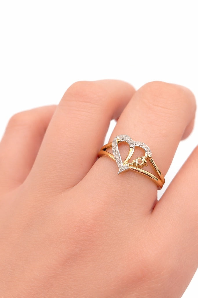 10KT DELICATE HEART DIAMOND WOMAN'S RING Size 7 Weight 2GR