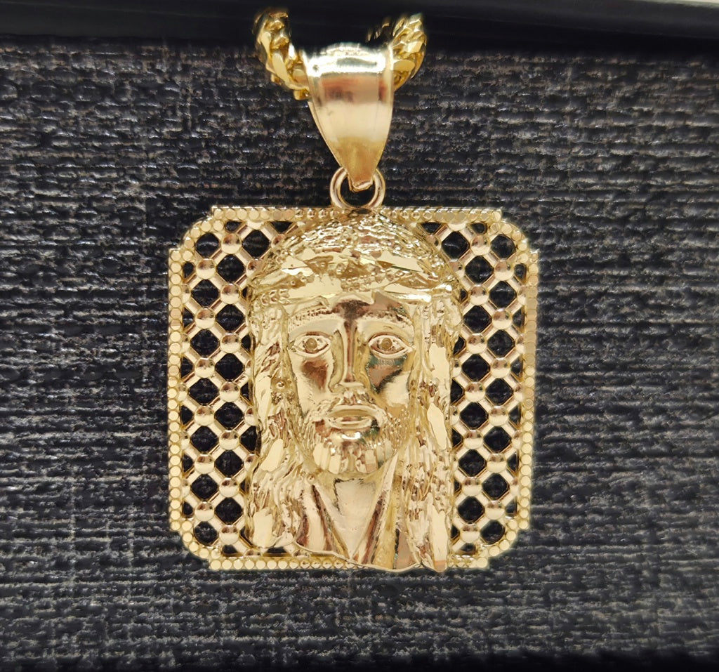10KT MEDIUM SQUARE NET BACKGROUND JESUS FACE Weight 3.1GR