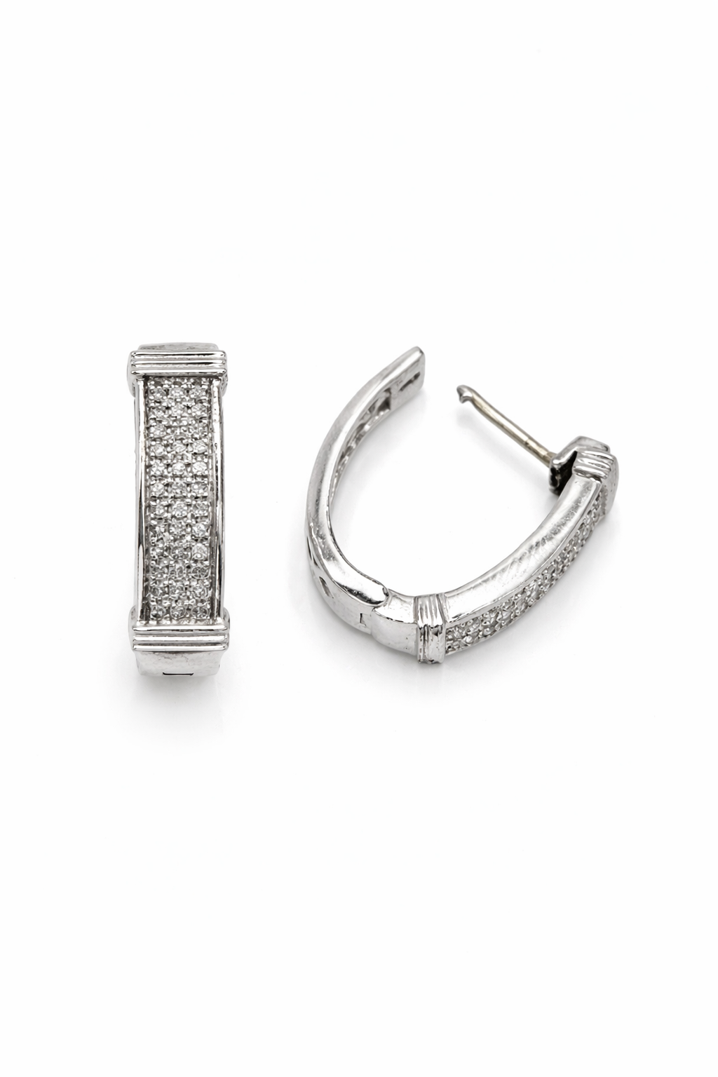 10KT ELGANT WHITE GOLD AND DIAMOND HOOPS EARRINGS Size  Weigth 5.1GR