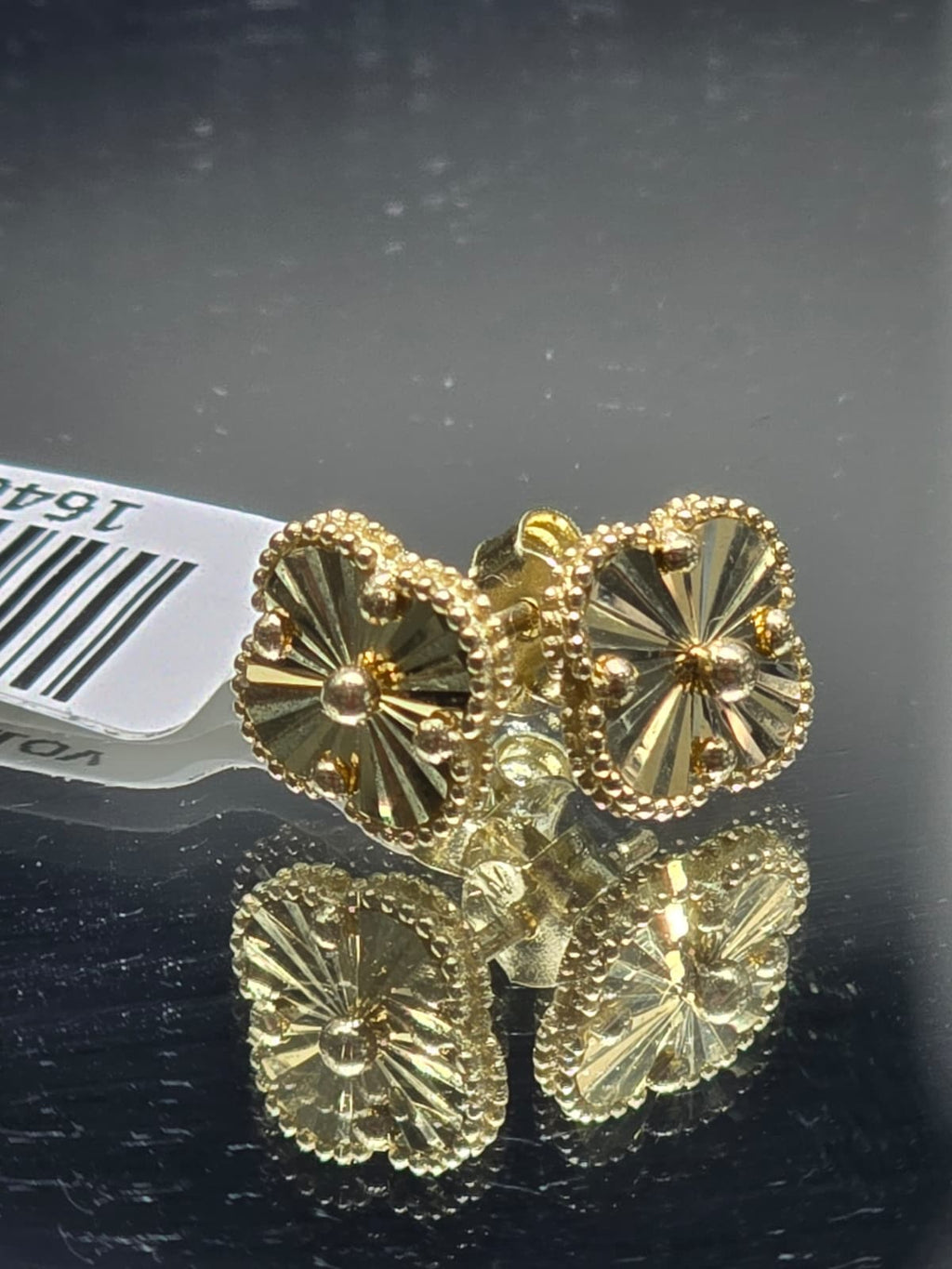 14KT MODERN EXTRA SMALL CLOVER EARRINGS Weight 1.1GR