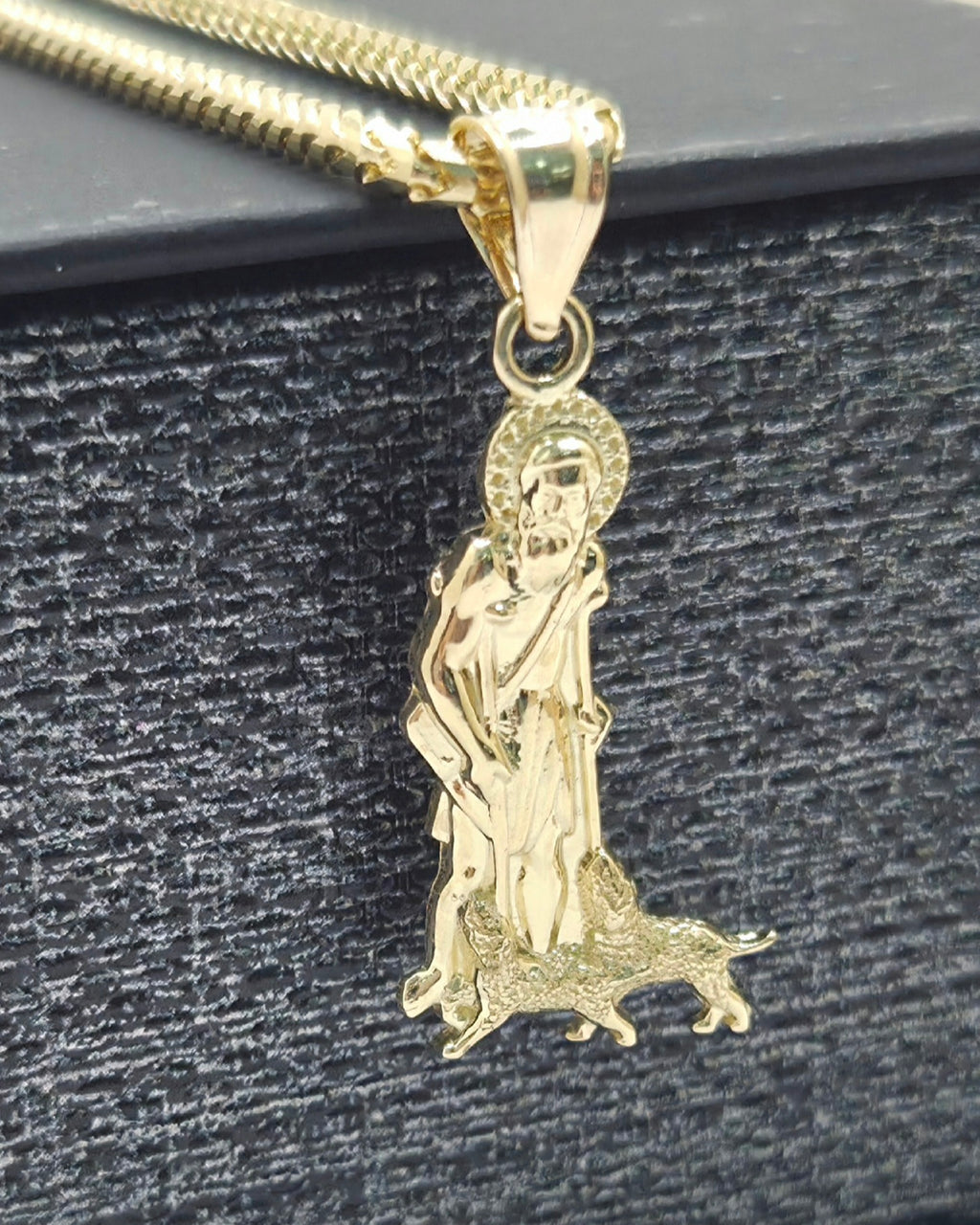 10KT EXTRA SMALL SAN LAZARO PENDANT Weight 1GR