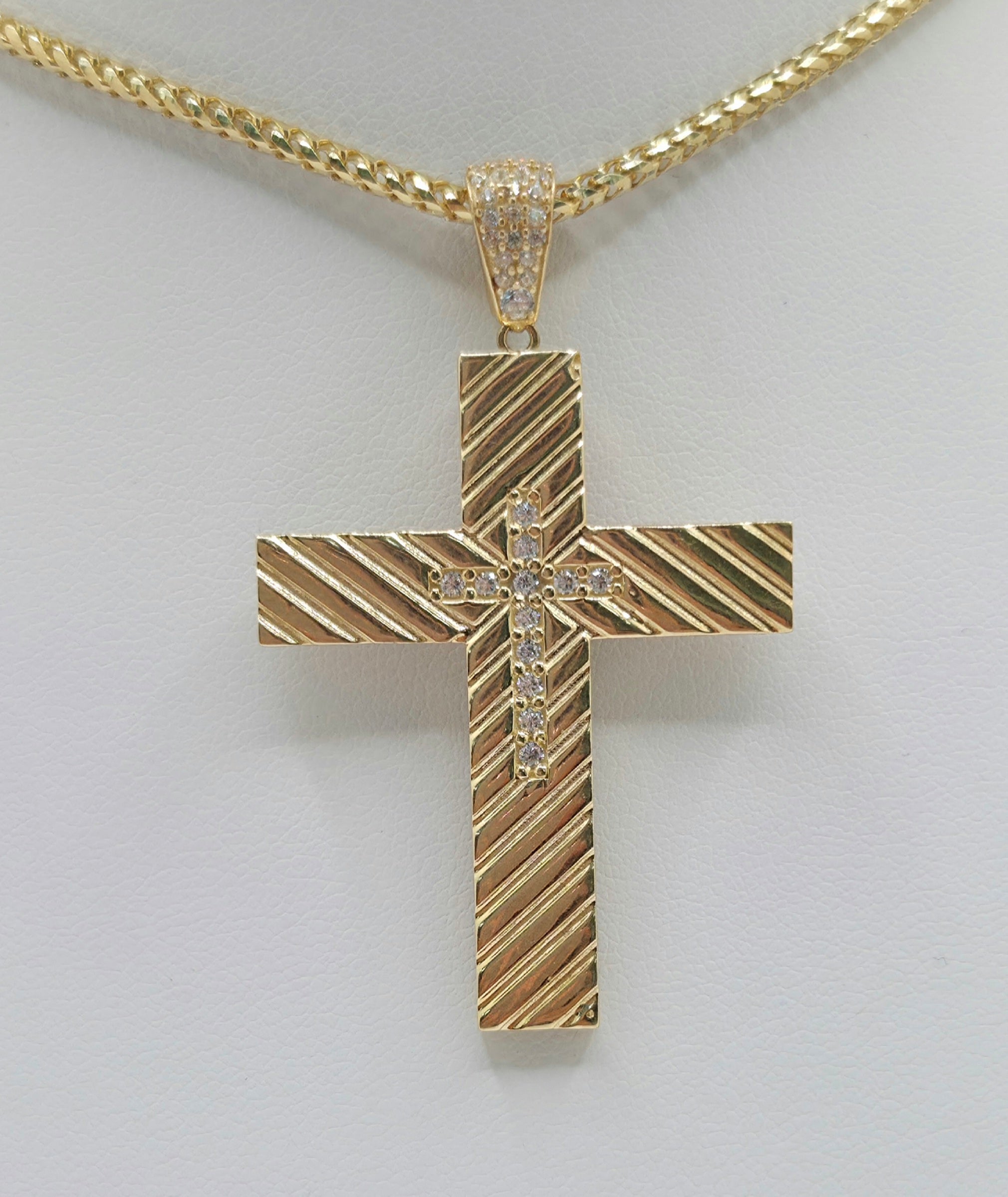 14KT DIAGONAL CUT CZ CROSS PENDANT Weight 6.8GR