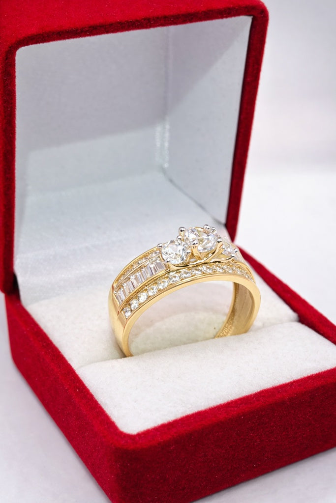 10KT EXTRA SMALL ROUND ELEGANT PROMISE RING Size 8 & 9 Weight 3.9GR