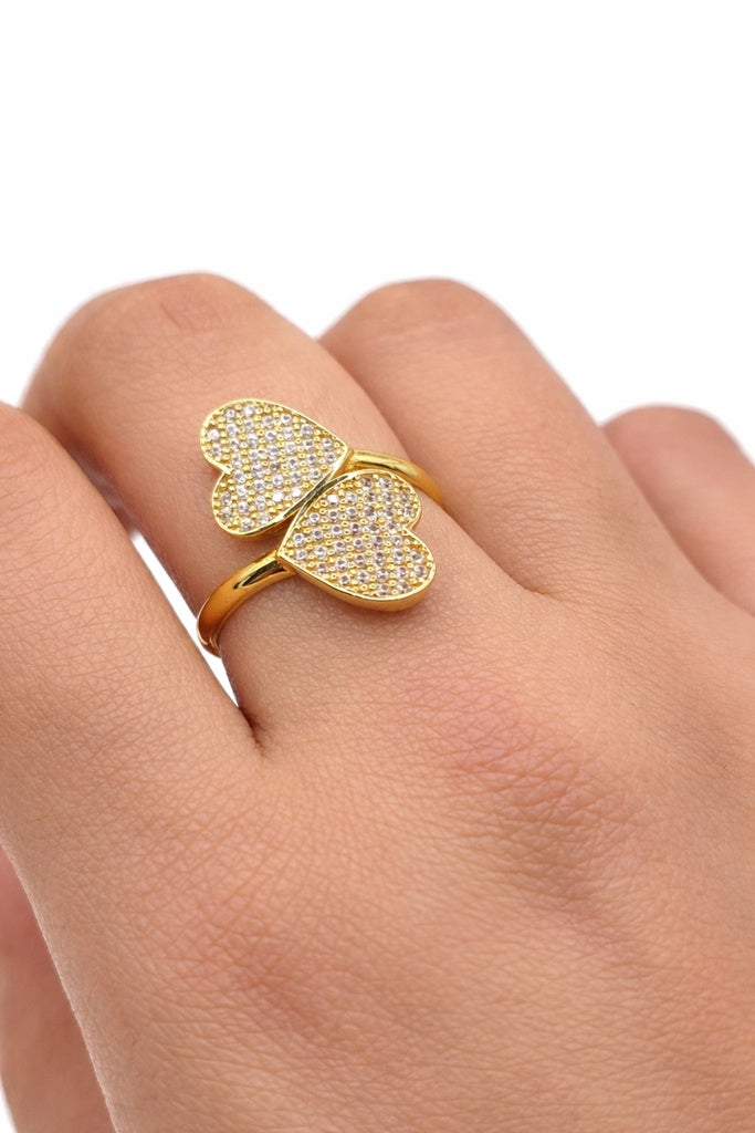 14KT EXOTIC RING WITH TWO LARGE HEARTS FULL OF CZ SIZE 8 Weight 2.6GR