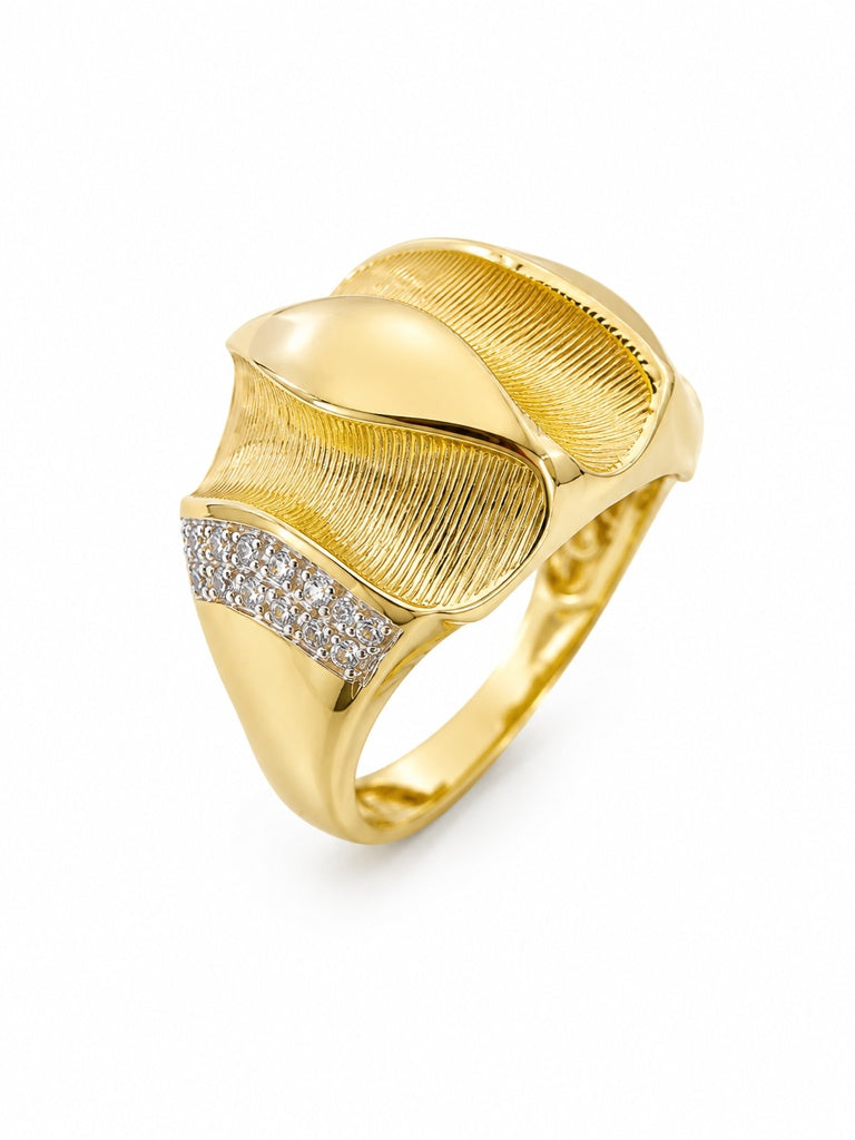 10KT PUFFY RING Size 8-9 Weigth 3.8