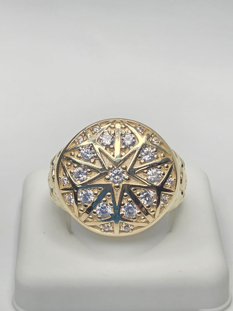 14KT ROUND STAR DESIGN SMALL ROSETTA MAN'S RINGSize 12-12.5 Weigth 4.4GR