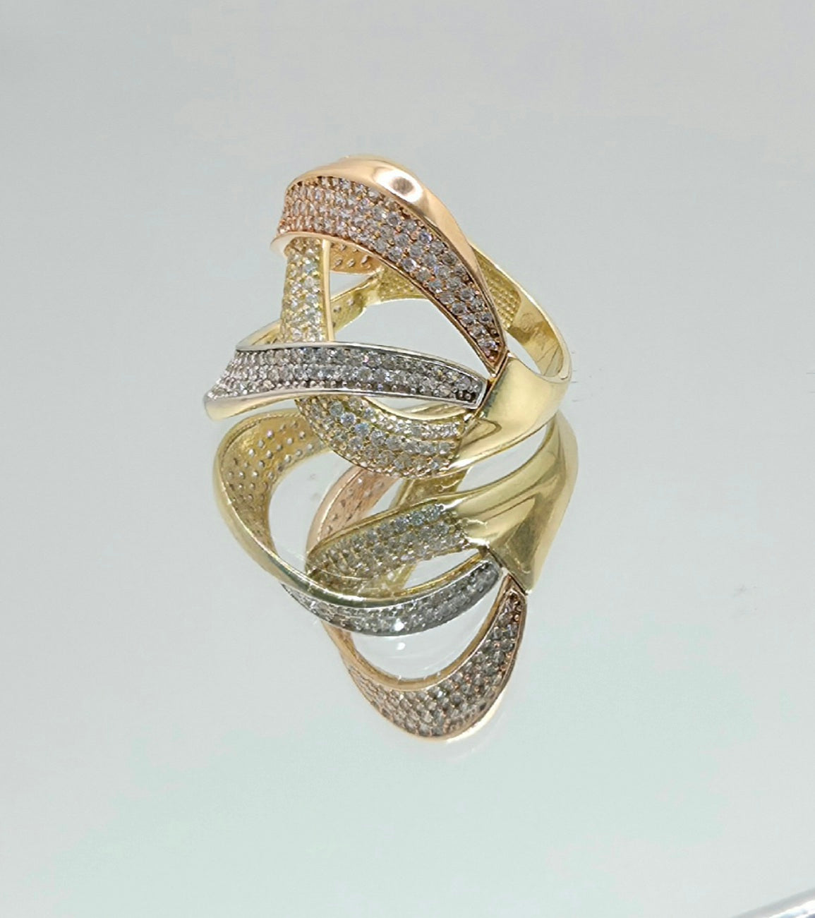 14KT CZ TWO TONE MODERN INTERTWINED RING Size 7.5 Weight 4.9GR