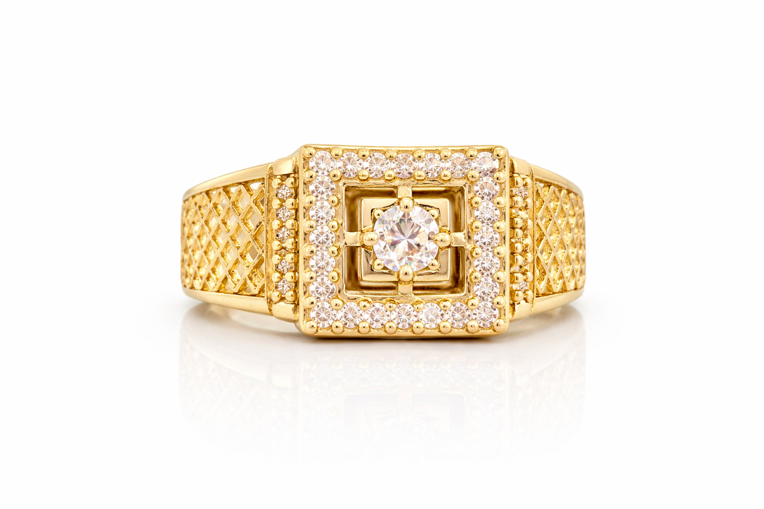 10KT SQUARE STATEMENT RING Size 11 Weigth 6.50GRS