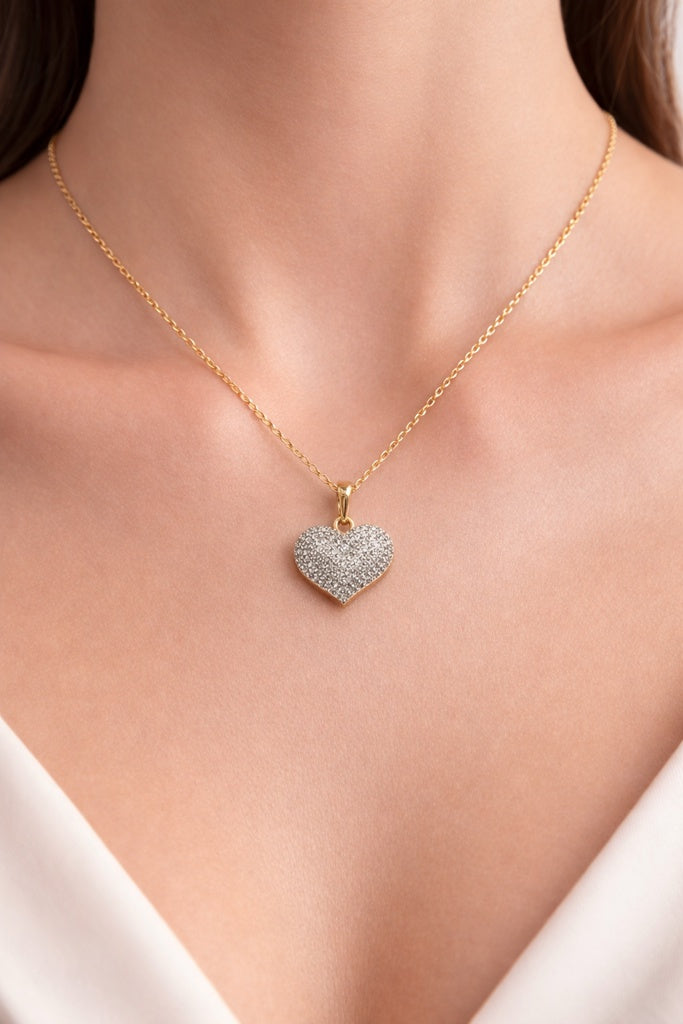 10KT DIAMOND HEART PENDANT Weigth 2.6GR