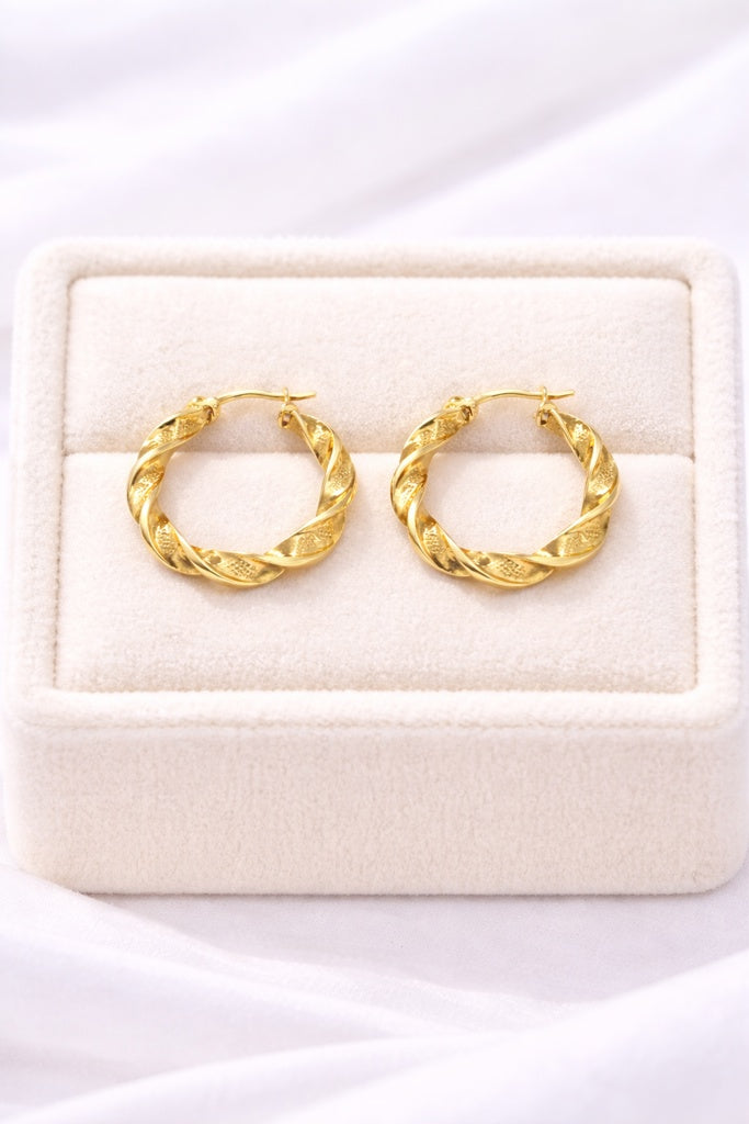 10KT SMALL CROOKED HOOPS EARRINGS Size 1 Weigth 1.2GR
