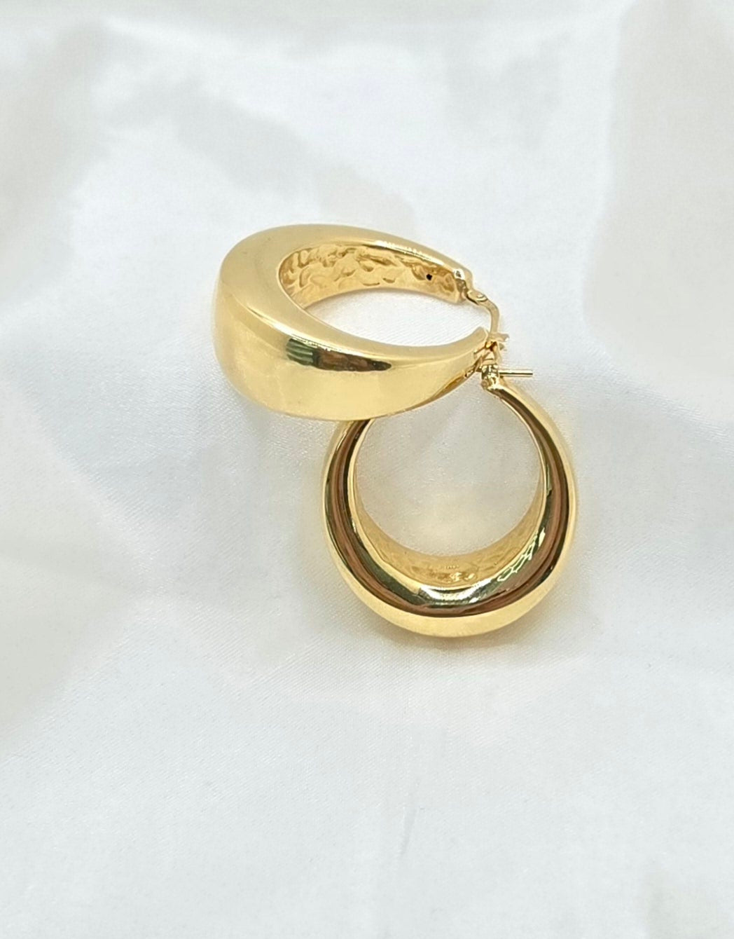 10KT MODERN HALF MOON DESIGN HOOPS EARRINGS Weight 6.8GR