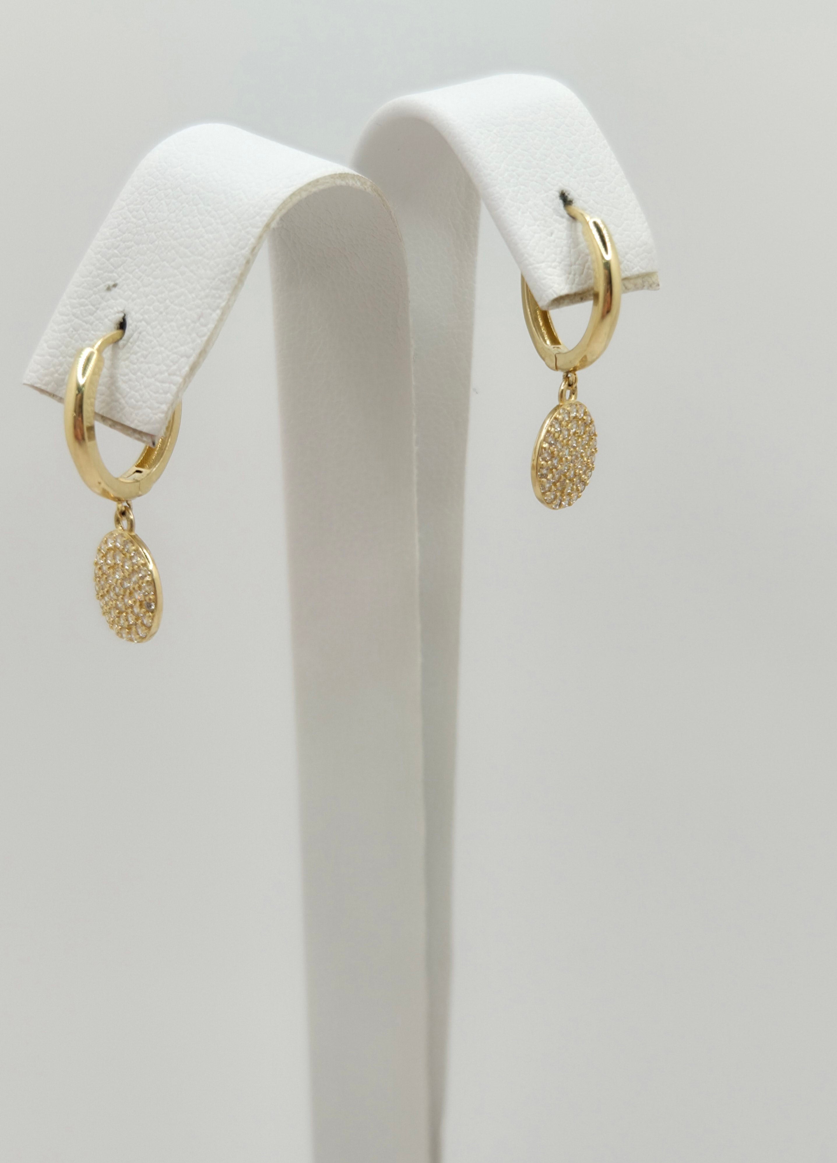 10KT DELICATE CZ ROUND PENDANTS EARRINGS Weight 1.8GR