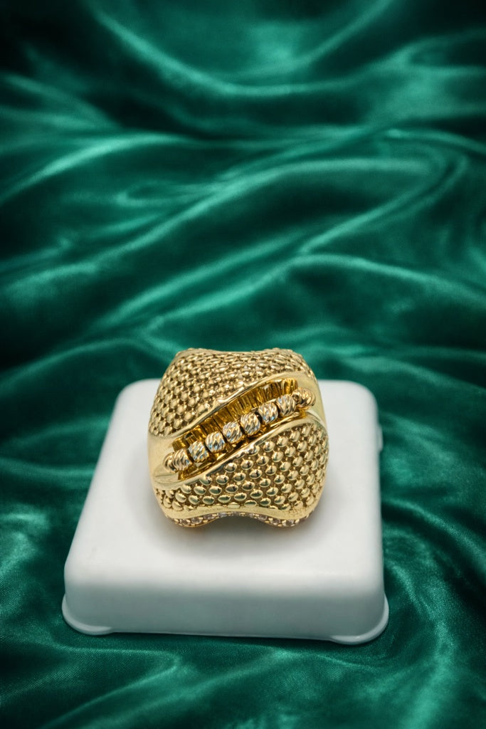 10KT MODERN NET DESIGN AND GOLD BALLS DETAIL RING Size 7 Weight 5.9GR