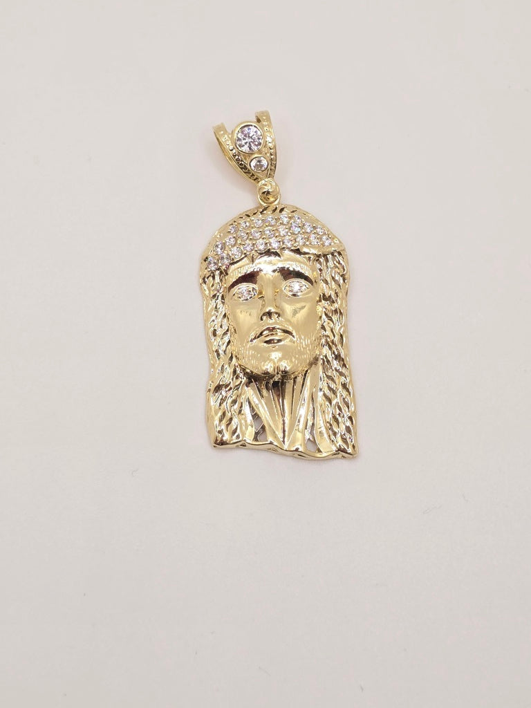 10KT SOLID JESUS PENDANT  Weight 8.3GR