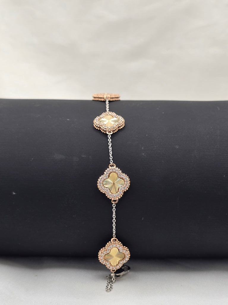 10KT TWOTONE DIAMOND CLOVER BRACELET 10MM 7IN