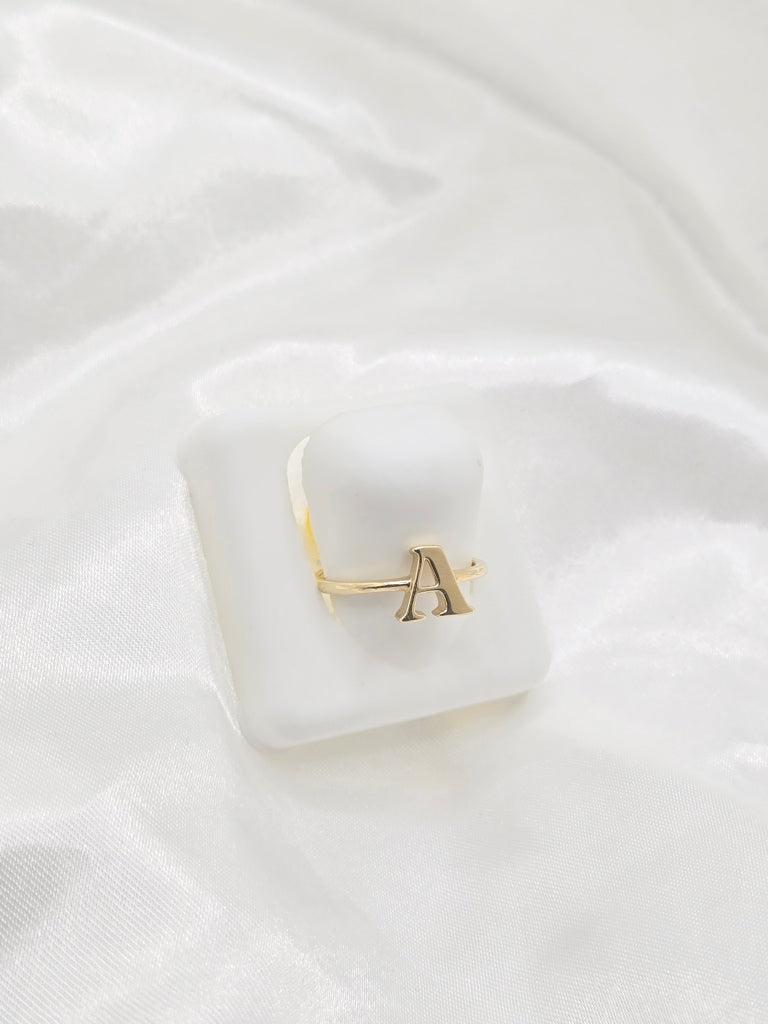 14KT "A" LETTER RING Size 7 Weight 1.3GR