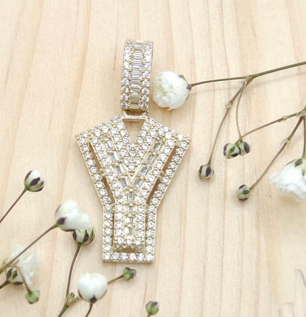 10KT MEDIUM CZ "Y" LETTER PENDANT Weight 4.6GR