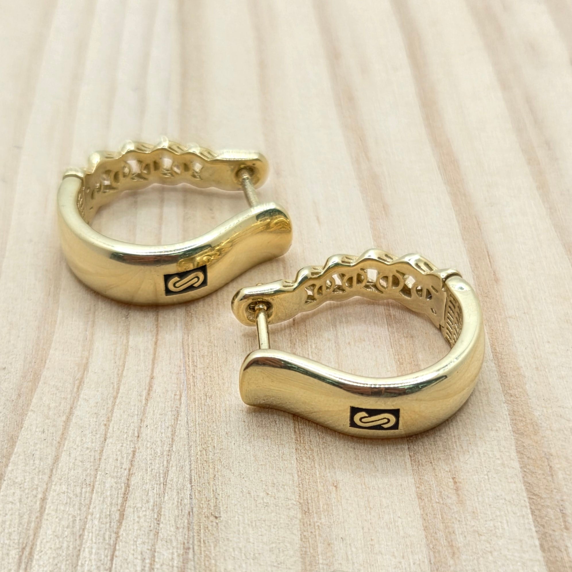 10KT MEDIUM PLAIN CERTIFIED MONACO HOOPS EARRINGS Weight 4.8GR