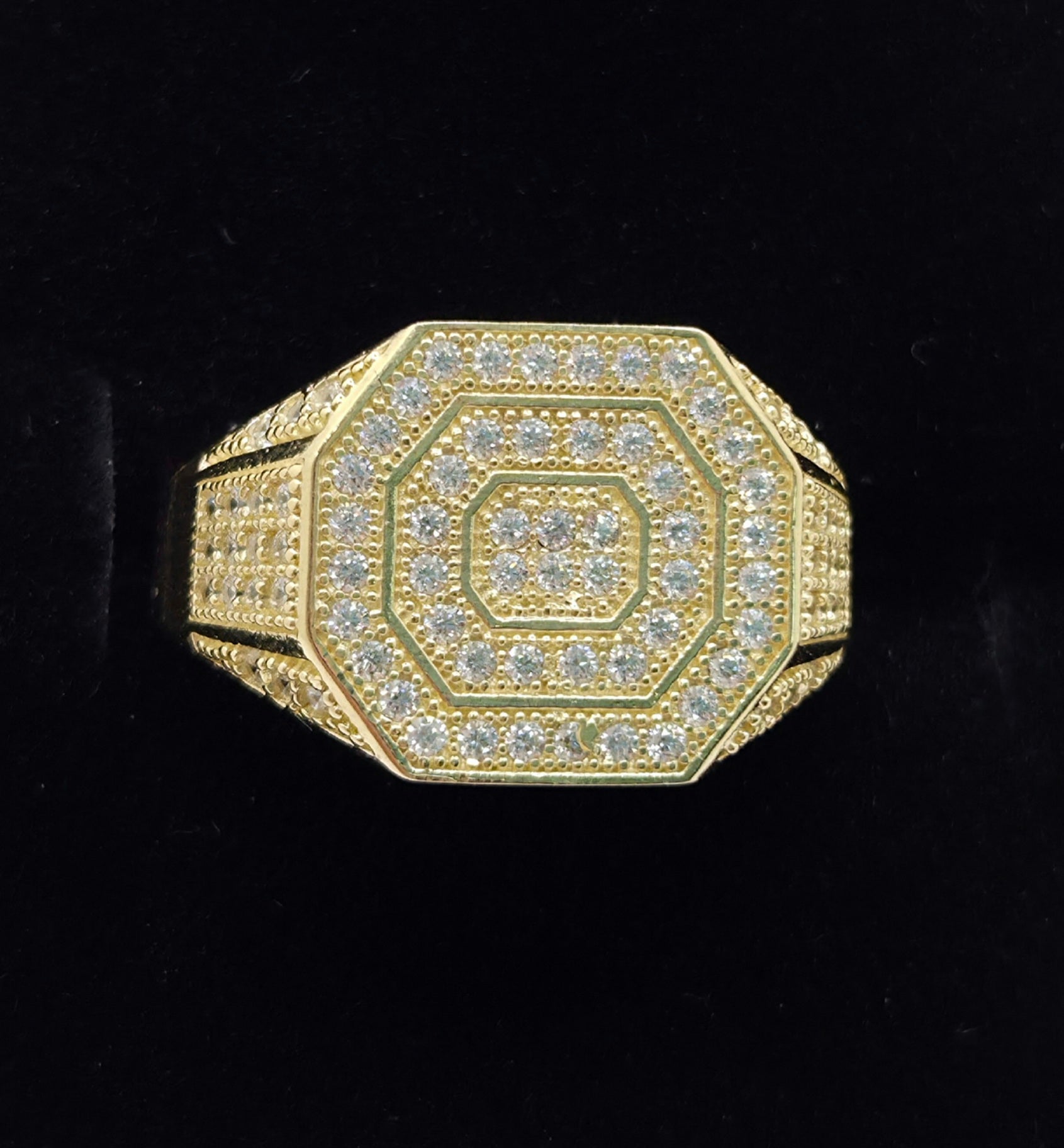 10KT CZ DETAIL LARGE OCTAGON SHAPE MEN'S RING Size 10 Weight 3.5GR