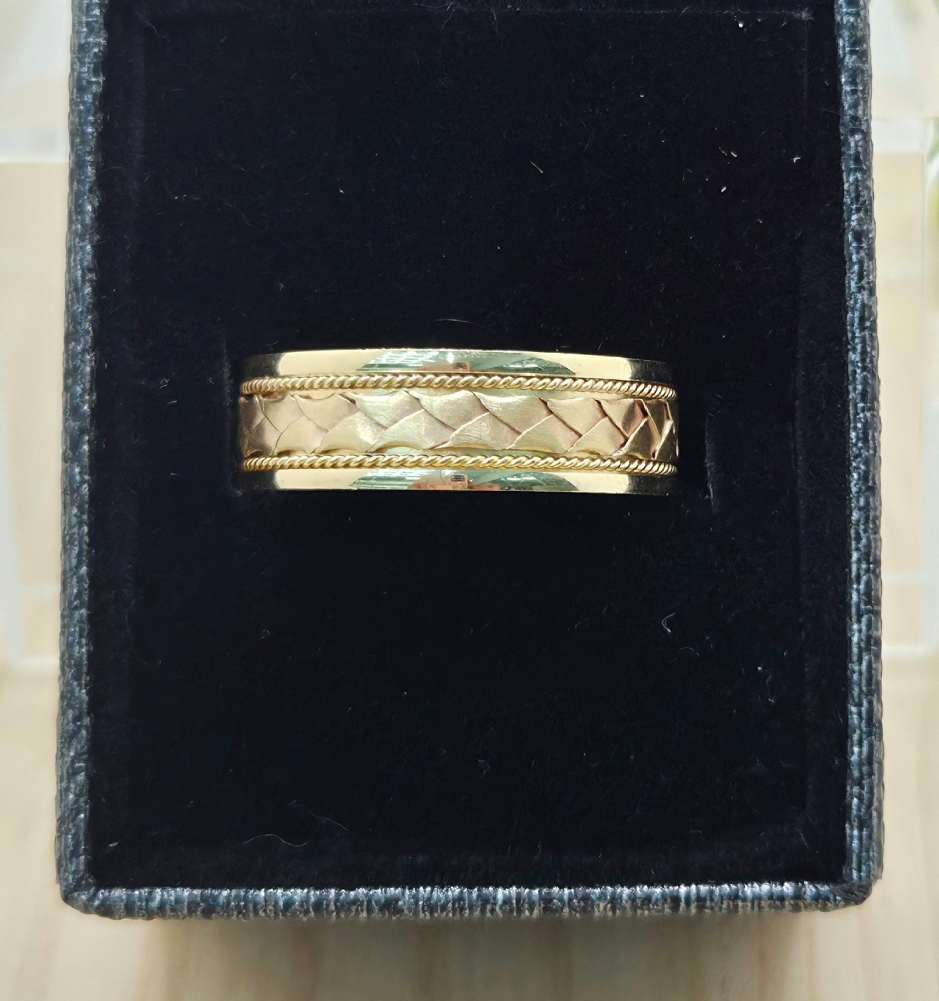 14KT BRAIDED DESIGN ENGAGEMENT MAN'S RING Size 13 6MM Weight 7.8GR