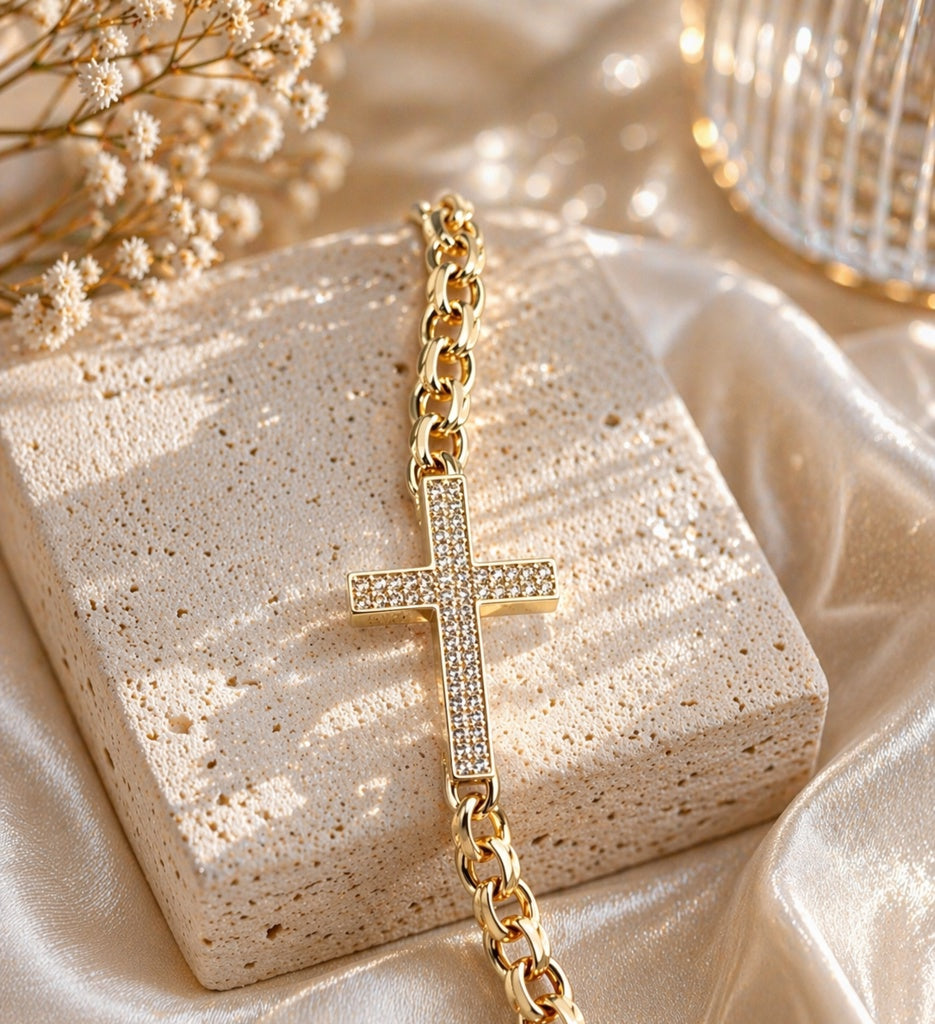 10KT CZ CROSS CHINO LINK BRACELET Size 7.5INCH  Weigth 6.8GR