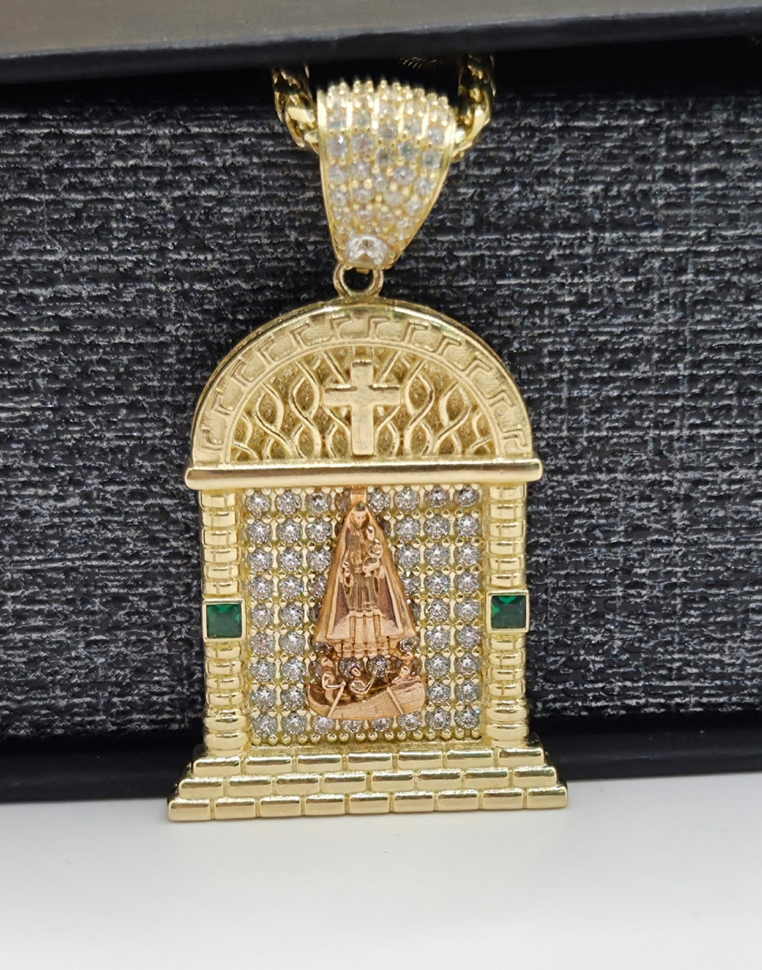 14KT CZ HOUSE STYLE CARIDAD PENDANT Weight 8.6GR