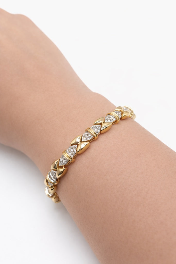10KT WHITE GOLD "X" DESIGN DIAMOND WOMAN'S BRACELET Size 7INCH Weight 5.1GR