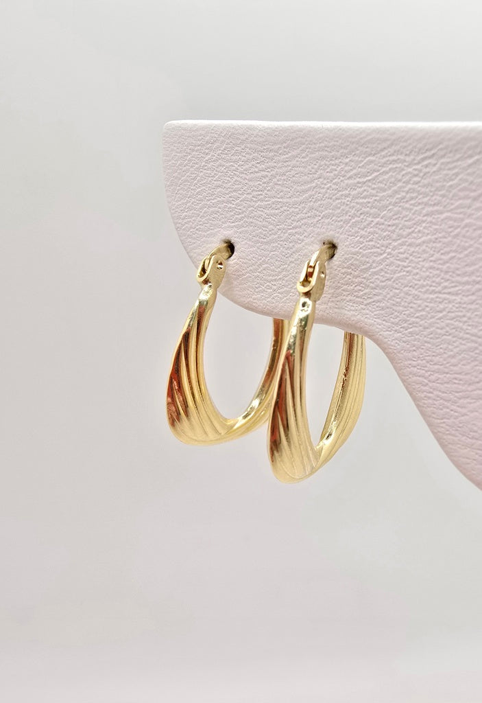 14KT GEOMETRIC RIBBED HOOPS EARRINGS Weight 1.8GR