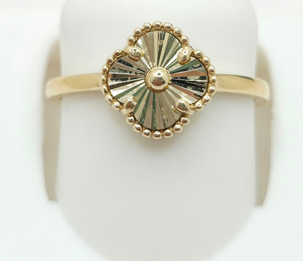 10KT FLOWER RING Size 6.5 Weigth 1.5GR