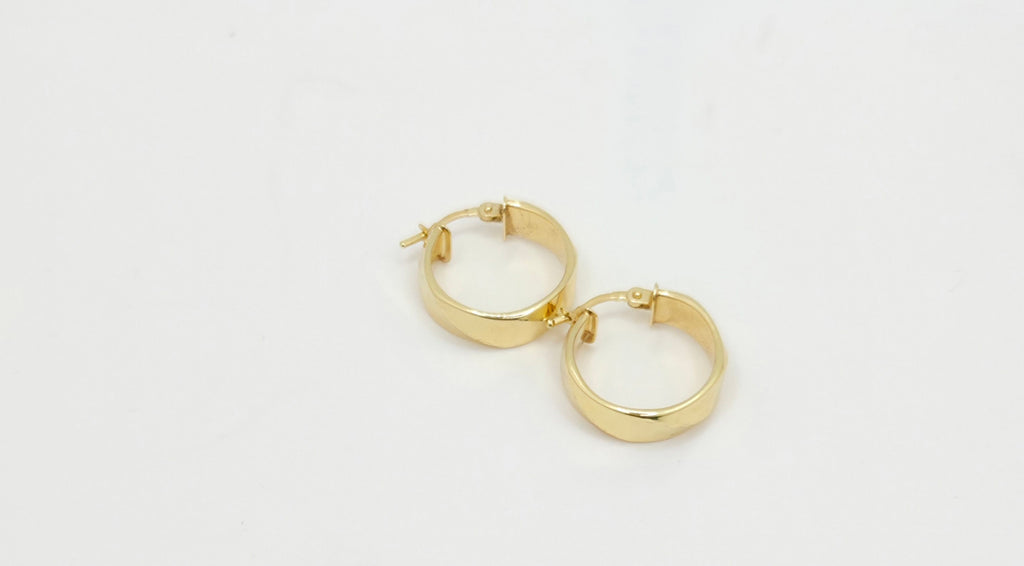 10KT SMALL TWISTED EFFECT HOOPS EARRINGS Weight 1.9GR
