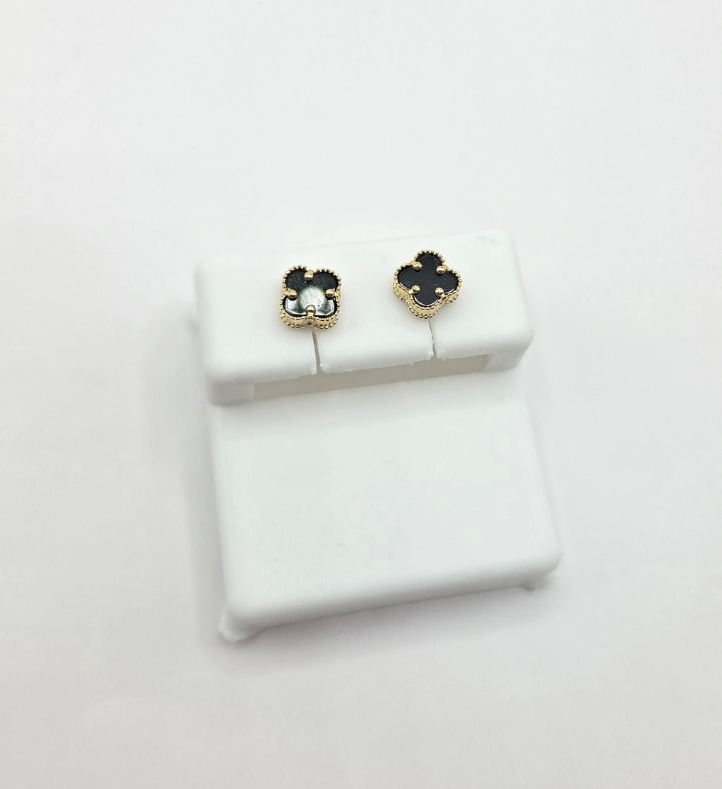 14KT EXTRA SMALL BLACK CLOVER EARRING Weight 0.9GR