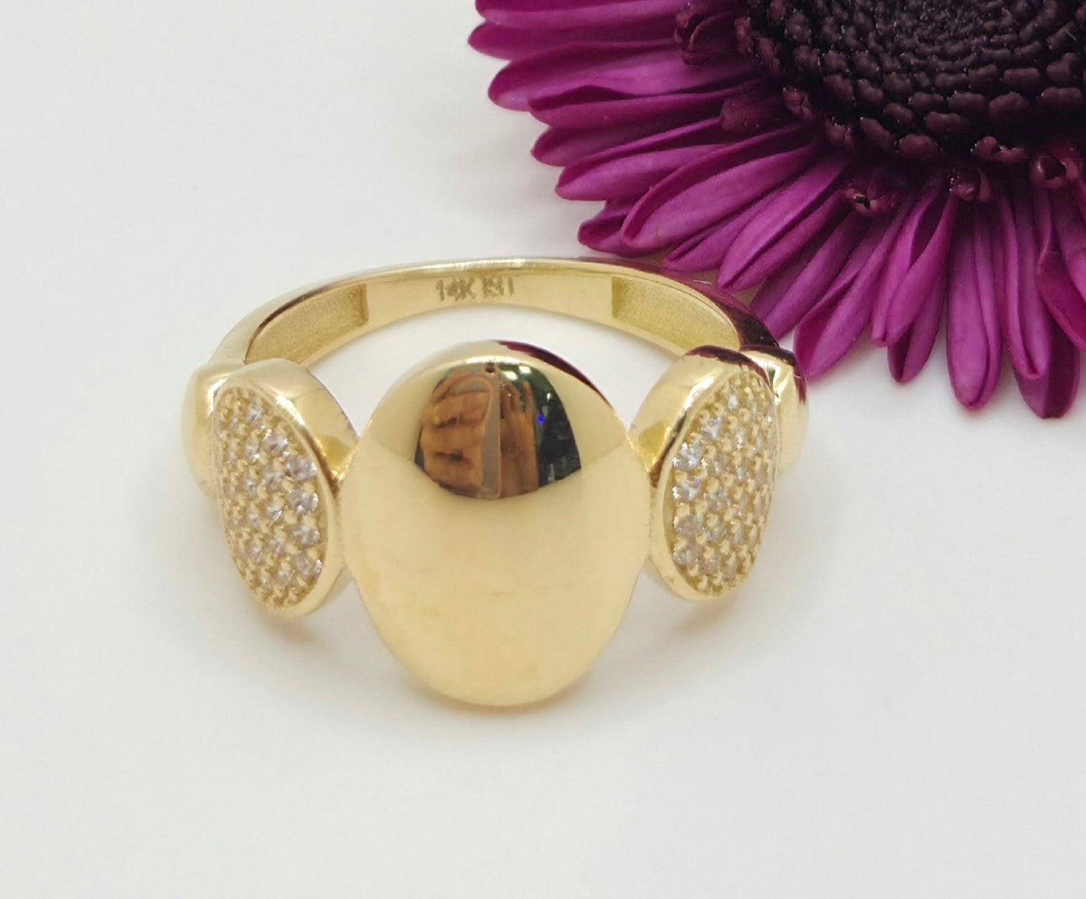 14KT CZ FLAT OVALS RING Size 7 & 8 Weight 3.2GR