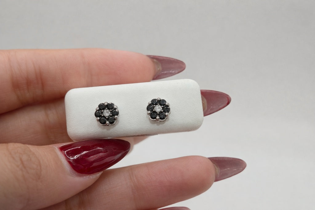 10KT BLACK FLOWER DIAMOND EARRINGS Size 0.50CT