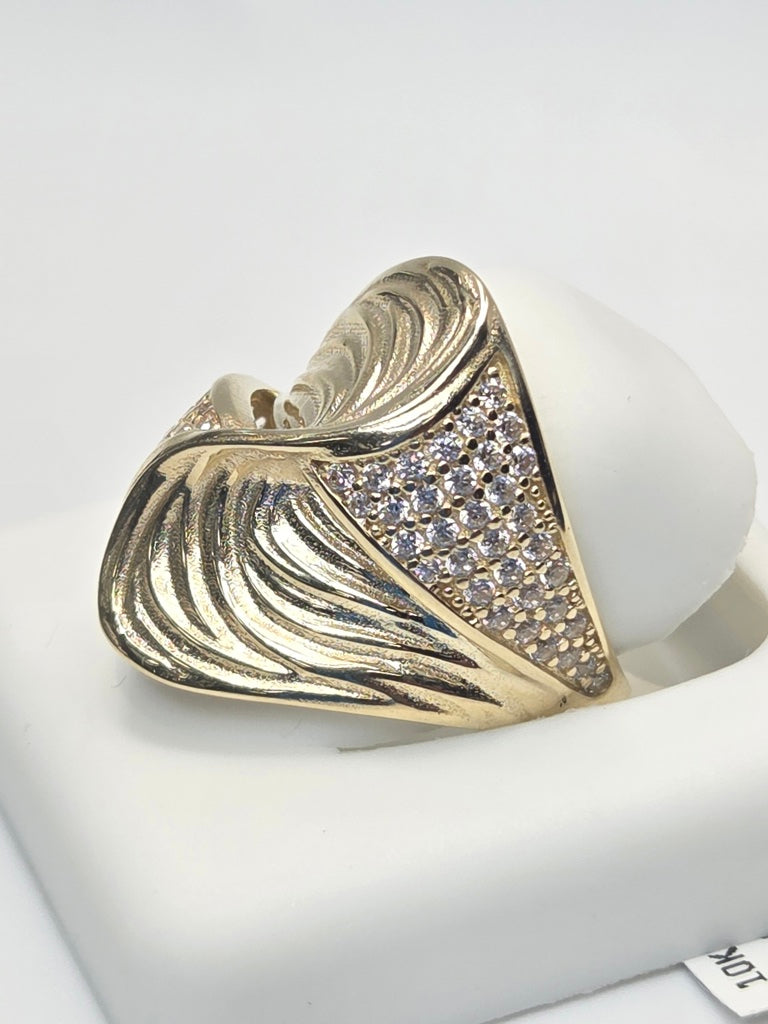 10KT MODERN FREE FORM CZ DETAIL WOMAN'S RING Size 8 Weigth 3GR