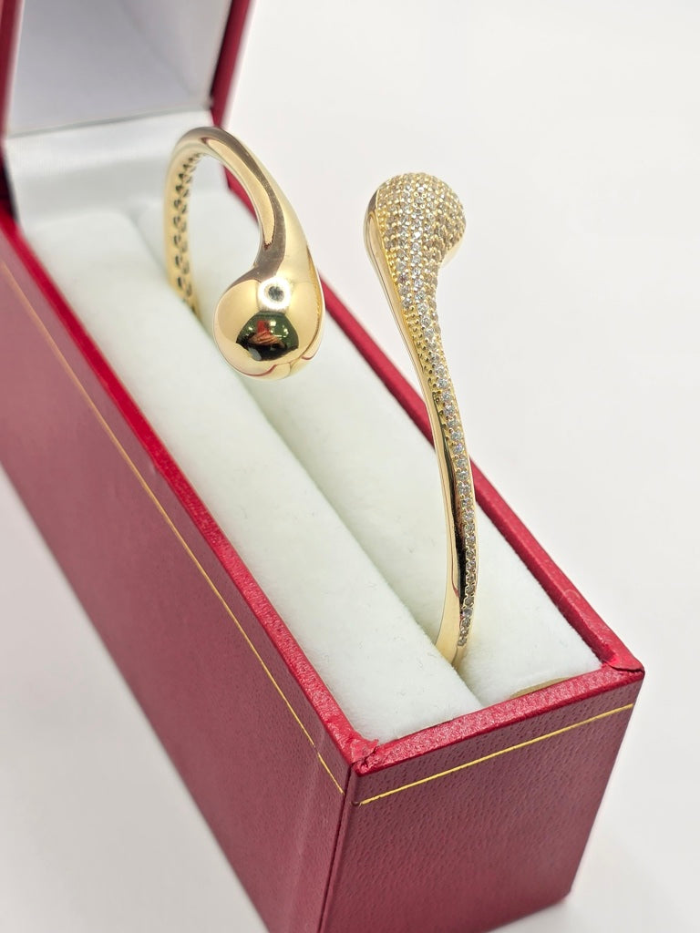 14KT CZ TWO DROPS BANGLE  Weight 9.4GR