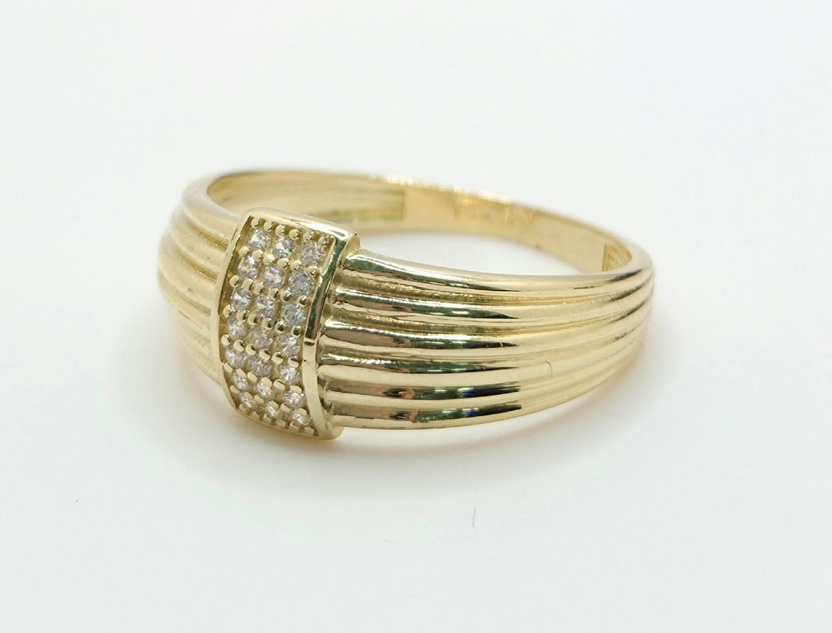 14KT CZ SMALL RECTANGULAR VINTAGE STYLE RING Size 8 Weight 2.9GR