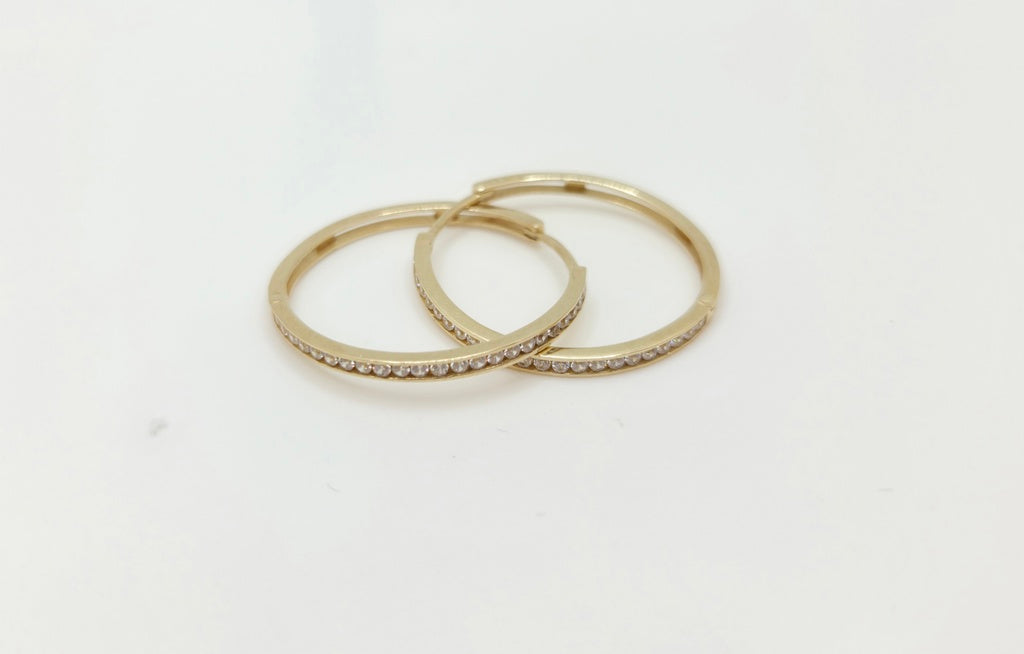 10KT DELICATE CZ DETAIL HOOPS EARRINGS Size 2 Weight 1.7GR
