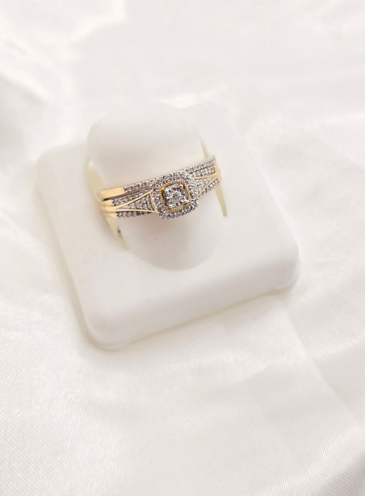 10KT DELICATE WOMEN'S DIAMOND ENGAGEMENT RING WITH SMALL SQUARE STONE Size 7