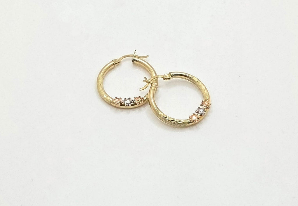 10KT SMALL FLOWERS HOOPS EARRINGS  Size 3 Weight 2.8GR