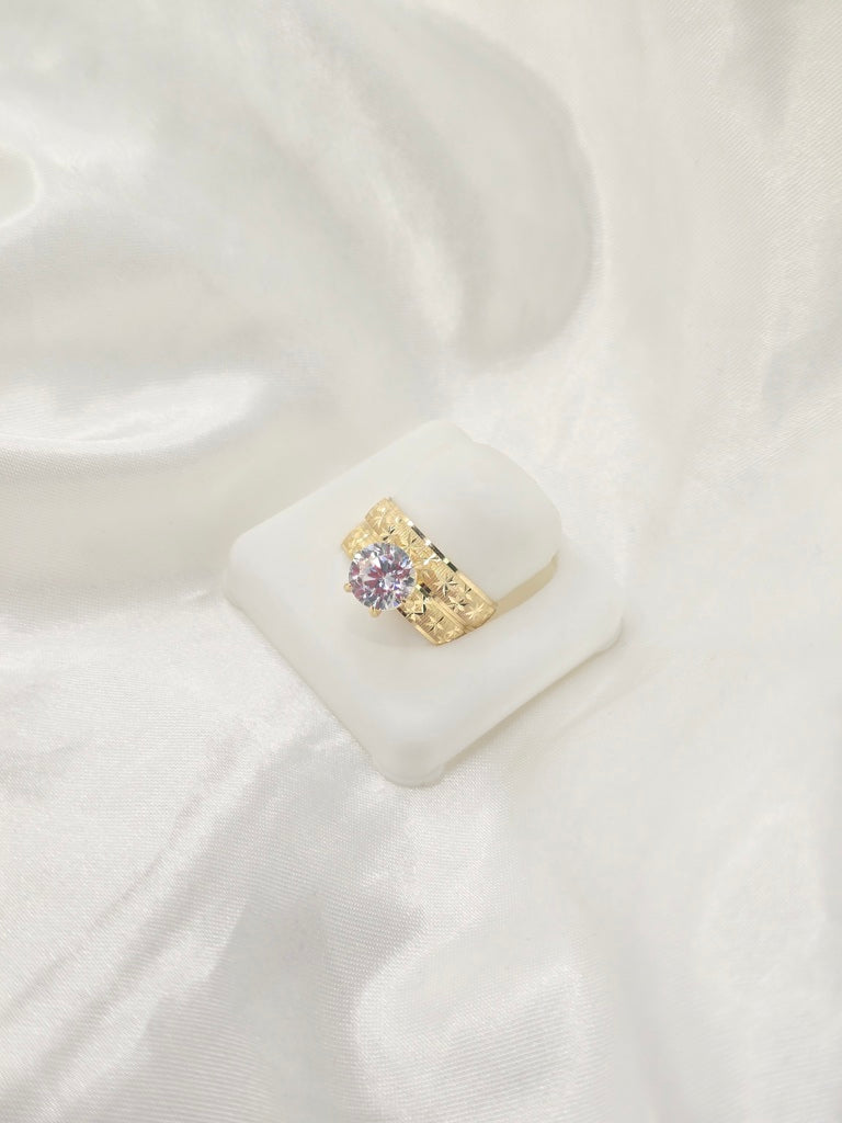 10KT WOMEN'S ENGAGEMENT RING WITH ASTERISK DESIGN Size 7 Weight 3.7GR