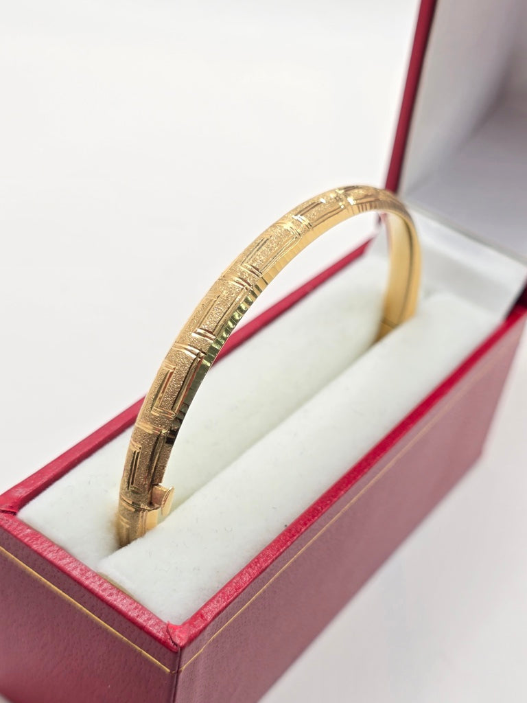 14KT GREEK STYLE BANGLE Size 6mm Weight 7.3GR
