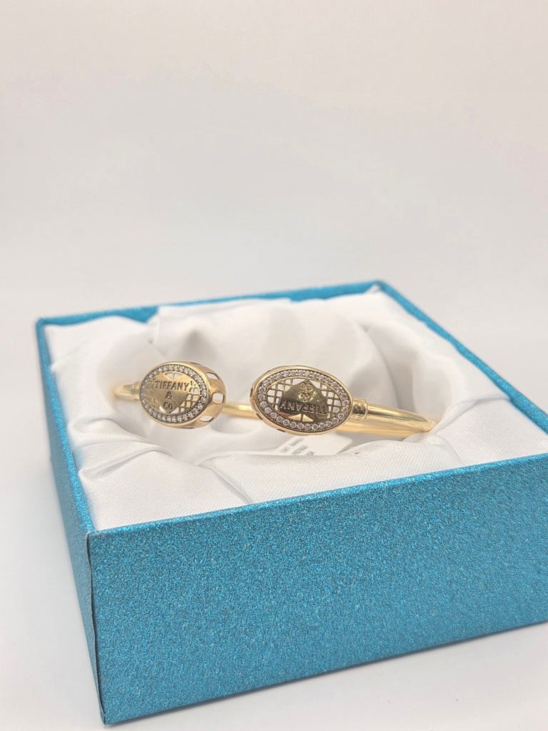 10KT OVAL DESIGN TIFFY BANGLE  Weigth 7.8GR